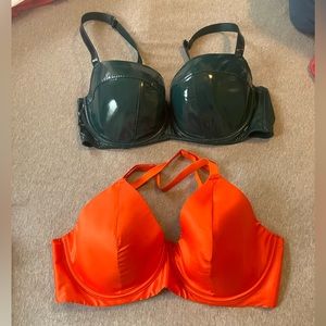 2 savage x gentry bras size 40DDD